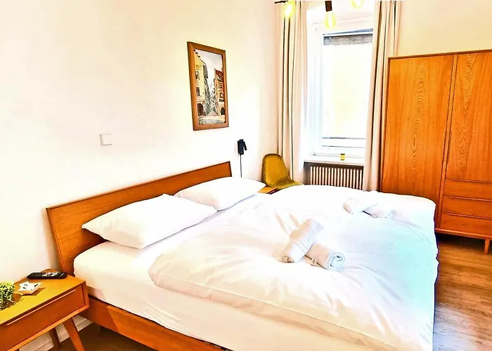 Apartment Emilie With Parking Historic City Center