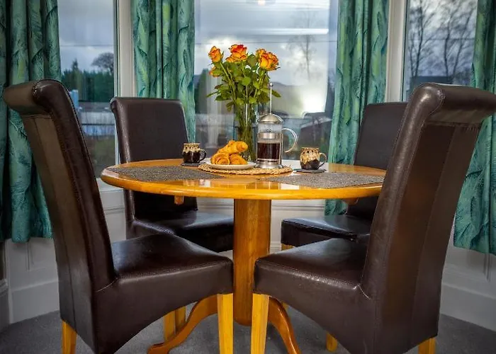 Spacious 1St Floor Apartment