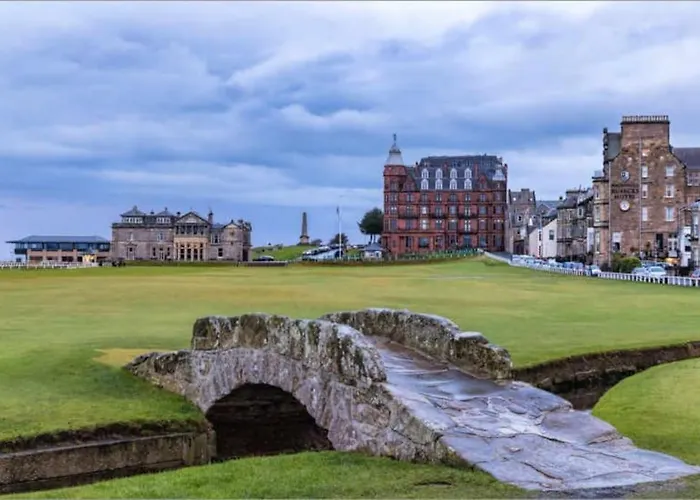 The Wee Room -Stay Where All St Andrews Is On The Doorstep!