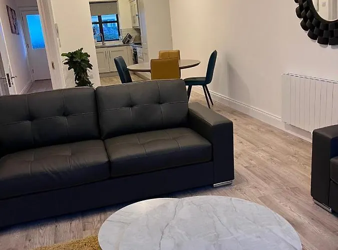 2 Bed Gated Apartment Westport 15 The Anchorage The Quay F28 V342