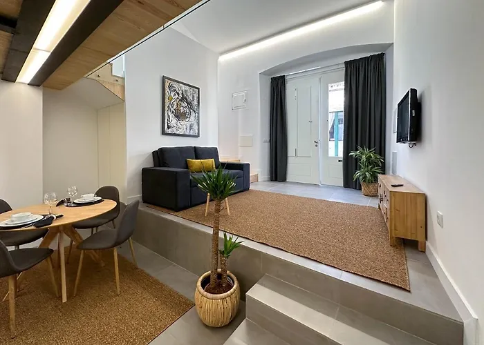 Apostolos Loft