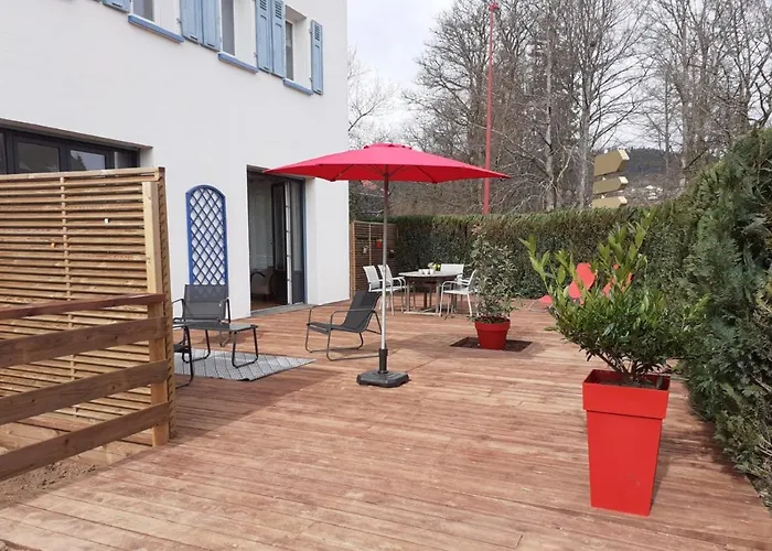Les 4 Flocons, Gerardmer Centre, A 100M Du Lac, Avec Piscine , Wifi, Parking, Jardin
