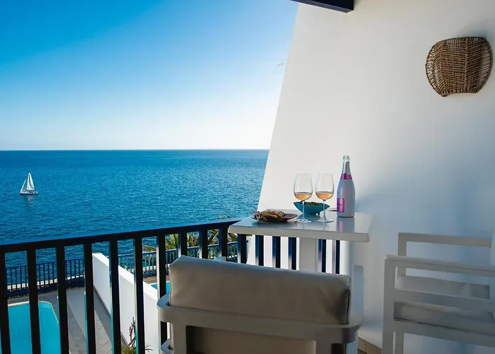 Frontline Villa 25, Modern Coastal Design With Amazing Views