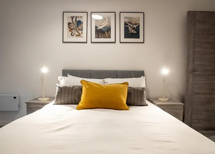 Apartments In Peterborough City Centre - Bayard Plaza
