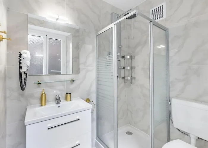 Exquisite One-Bedroom Apartment On Av Du Casino