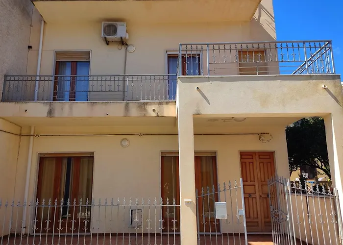 Il Patio - Villa Indipendente Con Ampio Cortile E Giardino Interno