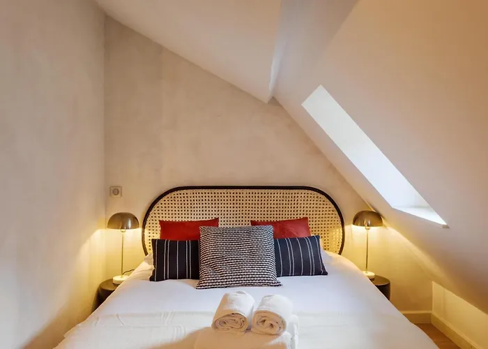 La Tourelle & L'Honore - 2 Appartements Dans Le Centre Historique De Rennes