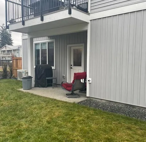 Adorable 1 Bedroom Suite- A Skip To Galloping Goose