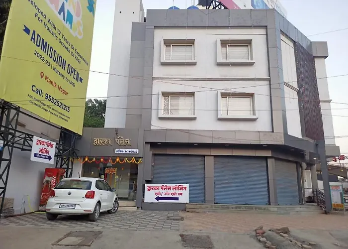Hotel Dwarka Palace