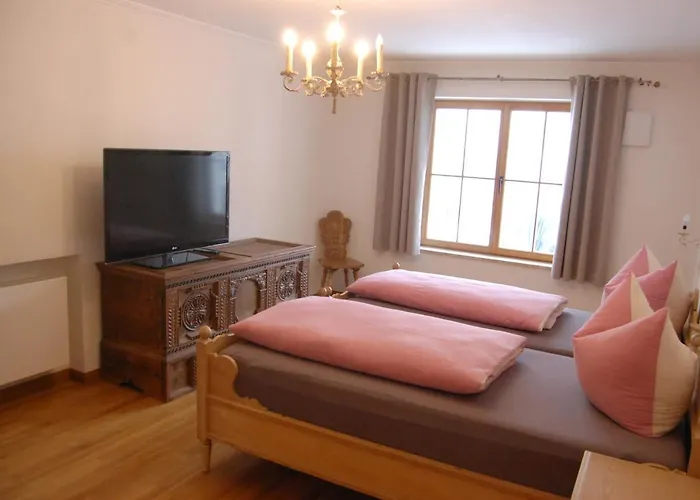 Barrierefreie 3-Zi.-Ferienwohnung Mit Gartenzugang In Ruhiger, Zentrumsnaher Lage