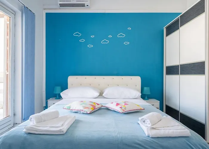 Laidback Apartments