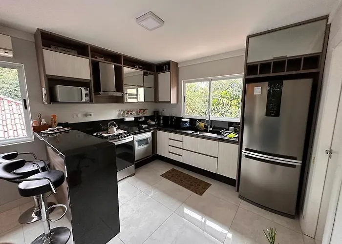 Charming Home 2 Min. From Barigui Park