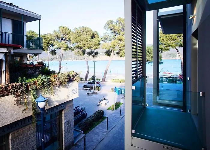 Vistamare Suite & Room