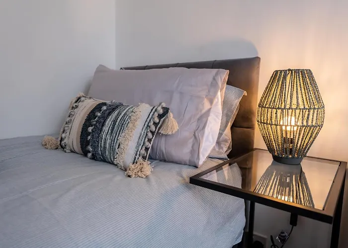 Casa Lobo'S Beautiful Suites Apartment 1 Free Offroad Parking