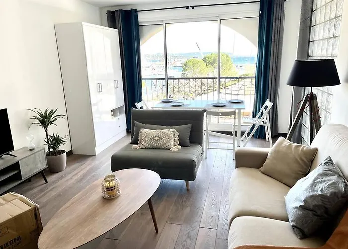 Appartement Sur Le Port Residence Marina Palmu