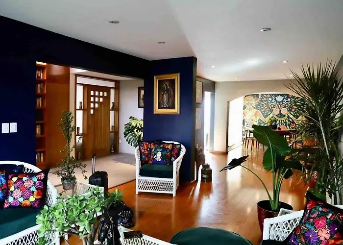 Luxurious Mid Century Modern Folk Art Home