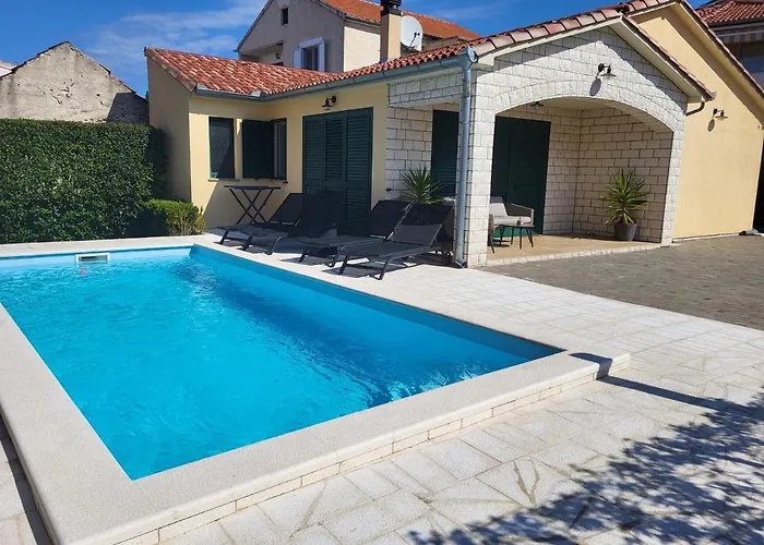 Villa A&A