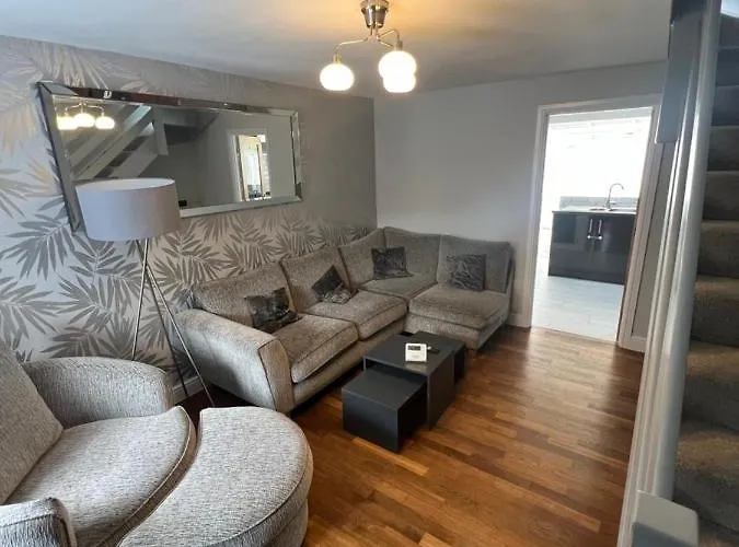 2 Bed Semi-Detached House