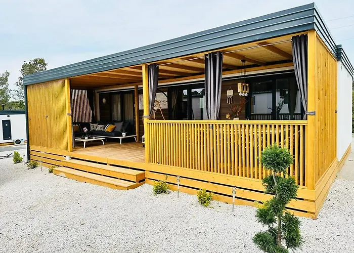 George Holiday Homes - Soline Beach