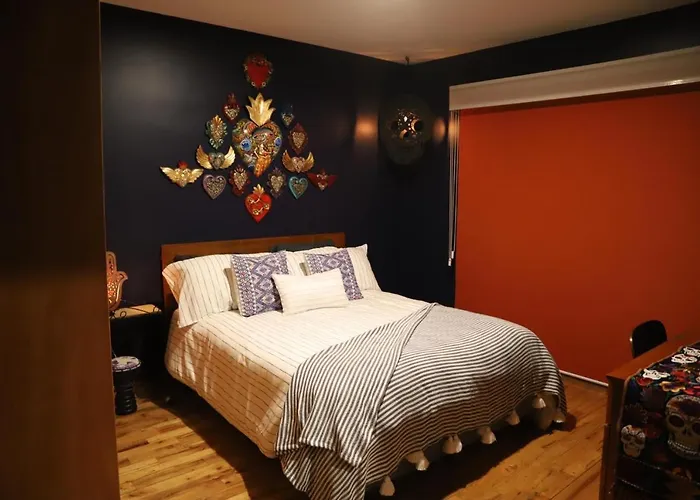 Luxurious Mid Century Modern Folk Art Home