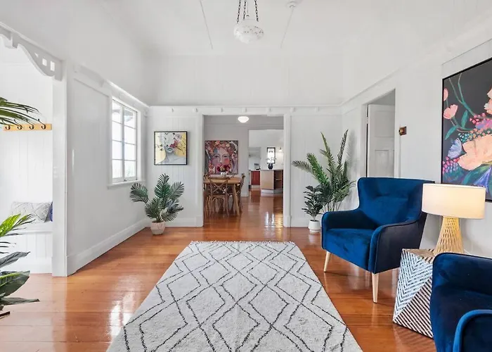 Charming 5Br Family Home W/Pool 10Min From Airport