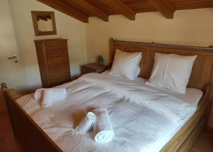 Attic Gem With Unbeatable Lake Moubra View