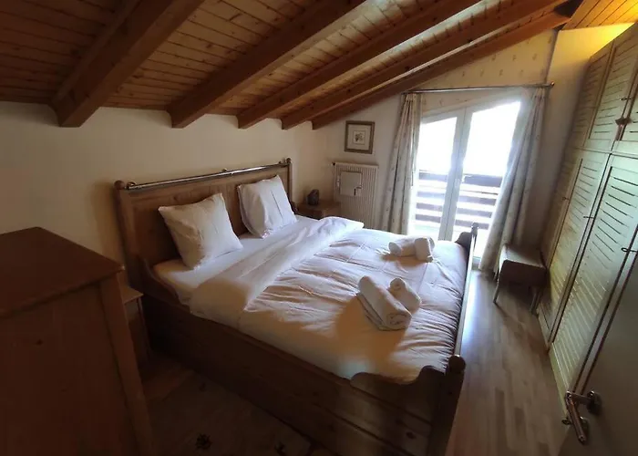 Attic Gem With Unbeatable Lake Moubra View