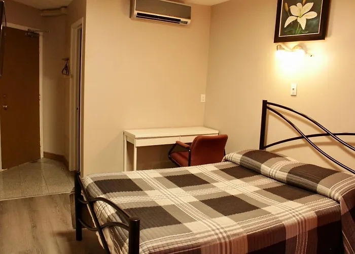 Hotel Victor