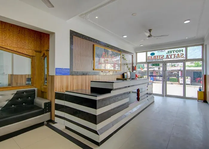 Itsy Hotels Satya Shree