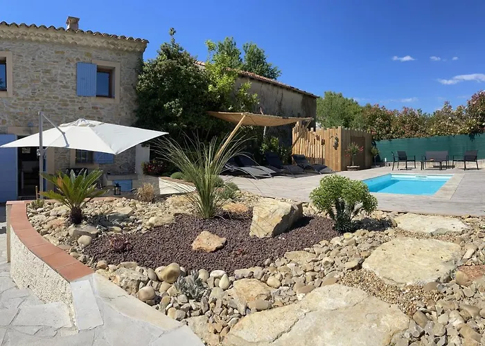 Mas Provencale Jardin Piscine