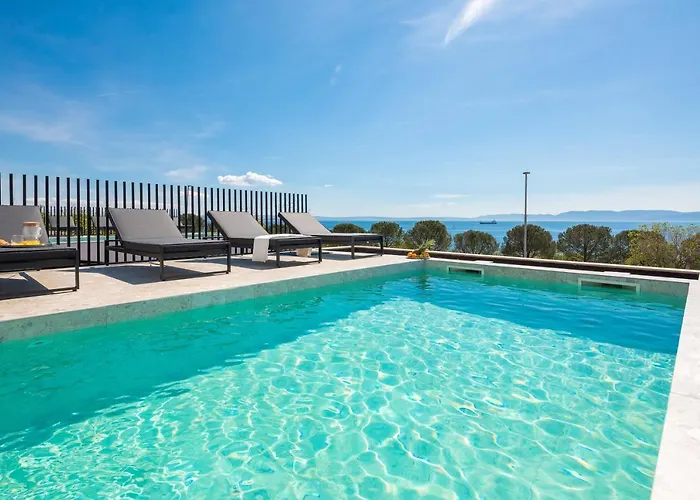 Luxury Villa Ole With Pool