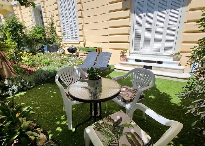 Super Flat, Garden. Bnbrickeys