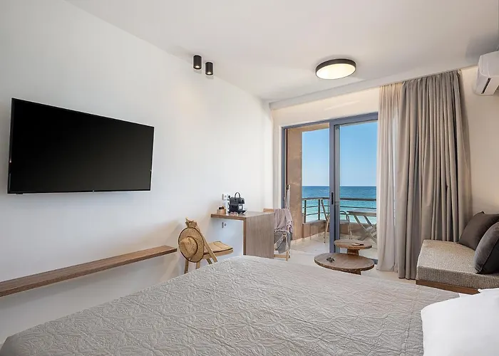 Nais Apartments & Studios