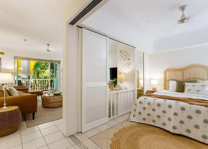 Oasis Luxe On Macrossan Street - Stylish Residence -Adults Only
