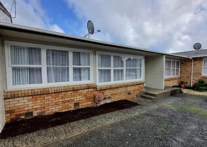 Inner City 2 Bedroom Unit - Close To Hospitals And Cbd
