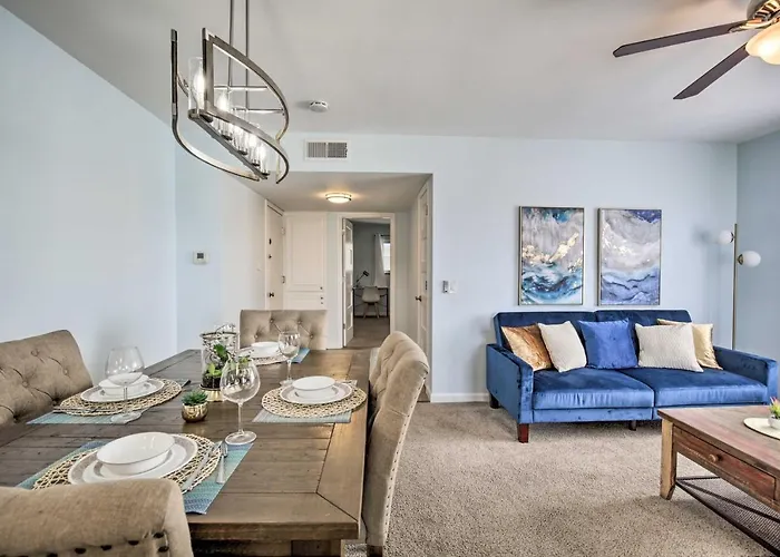 Beachfront Condo With Pool & Hot Tub