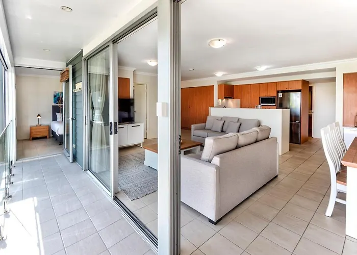Oasis Apartments On Hamilton Island By Hiha