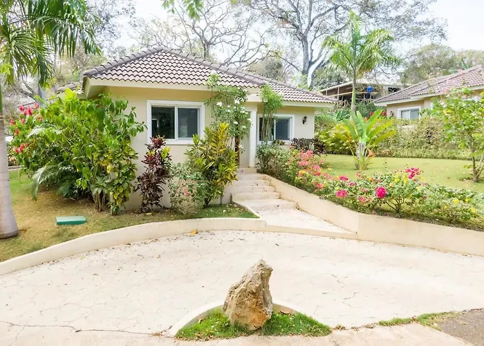 Private Pool & Jacuzzi Villa In Sosua