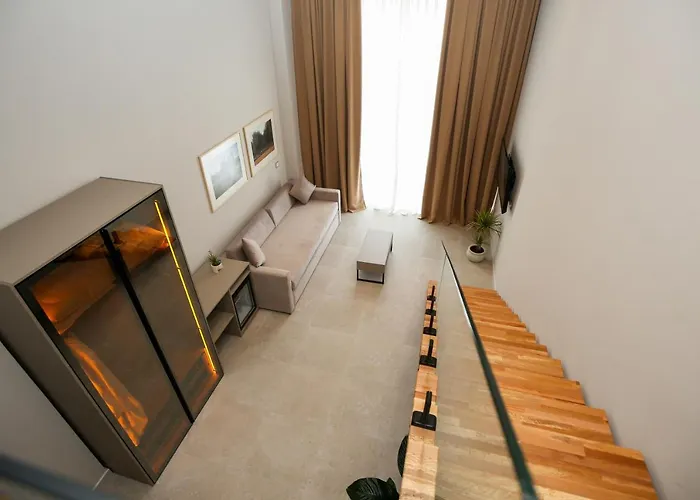 Toto Hotel & Apartments