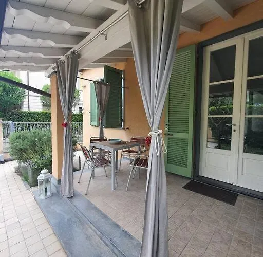 La Casa Di Elena Versilia - Two Apartments