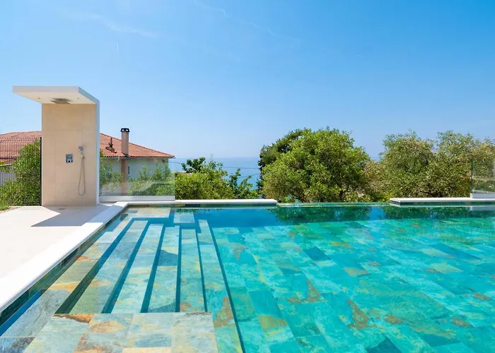 Bay Diamond Villa With Heated Pool And Sauna