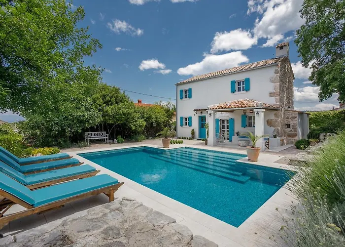 Heritage Villa Laurel