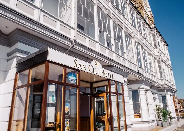 San Clu Hotel, Bar & Brasserie