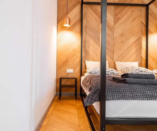 Central Apartamenty