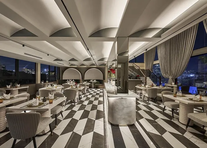 La Siesta Premium Saigon