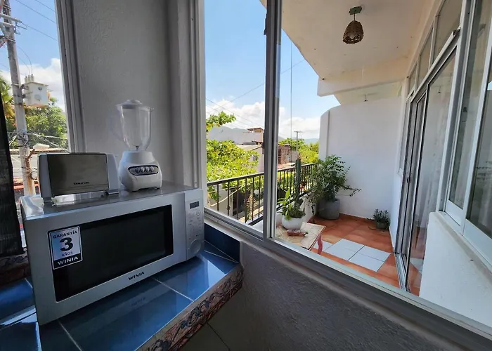 1 Bedroom Apt With Ac , Tv , Wi-Fi Near Dt And Beach