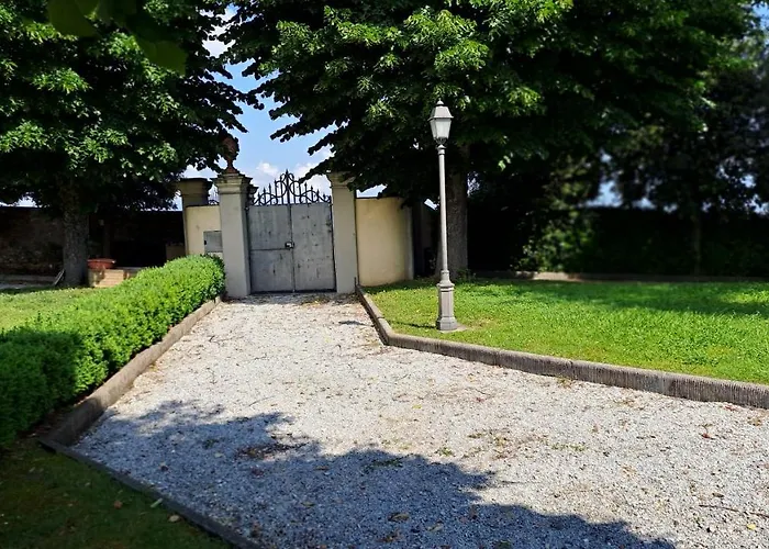 Dependance In Villa Albachiara