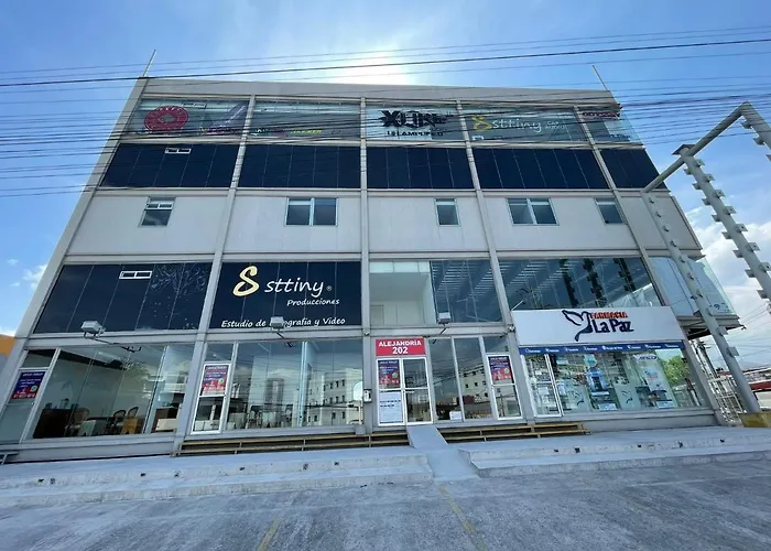 Hotel Sttiny Monterrey Tecnologico