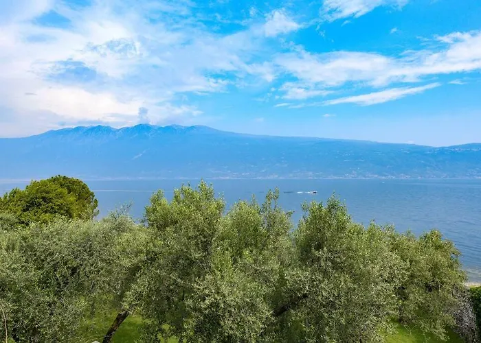Oleandro Apartment Directly On The Lake