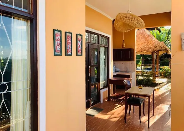 Giri'S Villa Jimbaran